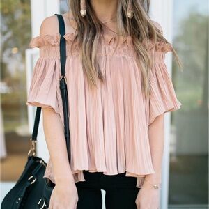 Endless Rose Off the Should Top